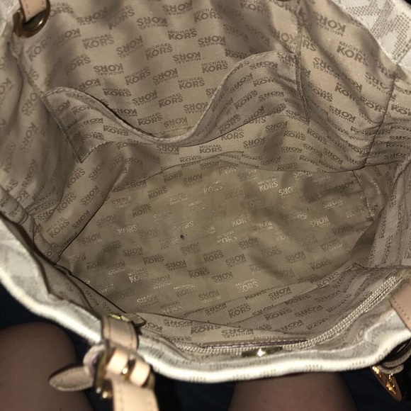 Michael kors tote purse - Picture 2 of 2